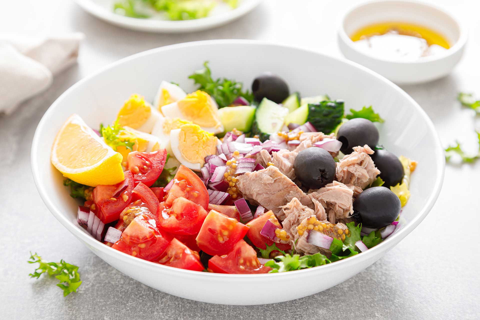 Tuna and Fresh Vegetable Salad